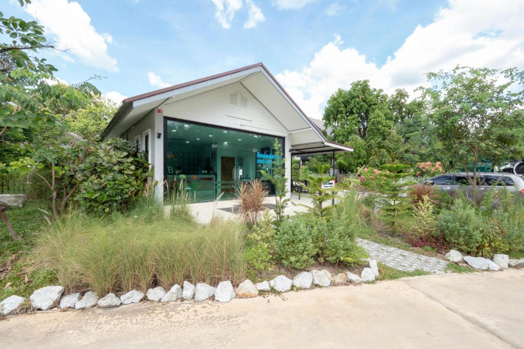 Capital O 75378 Thawapee Resort Rayong Exterior photo